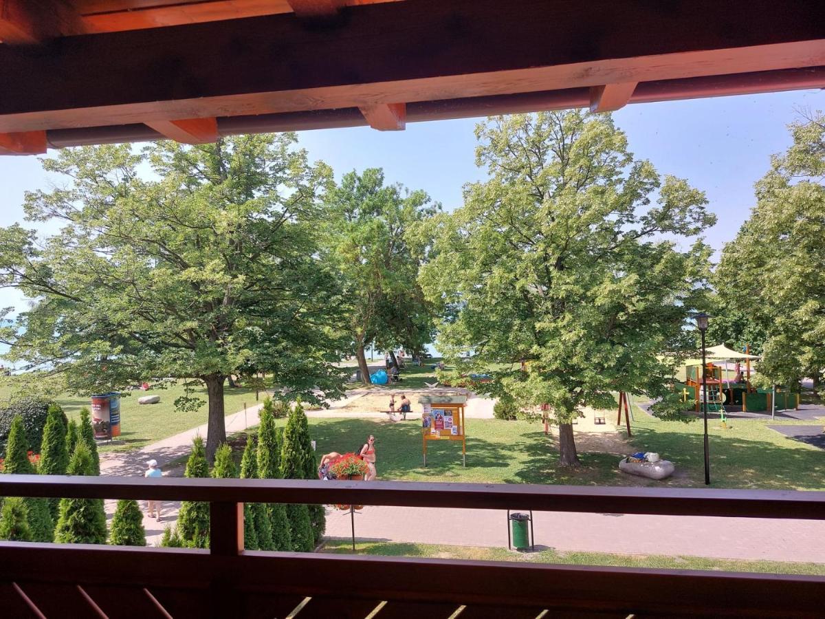 Foeveny Apartmanok Balatonfůzfő 外观 照片
