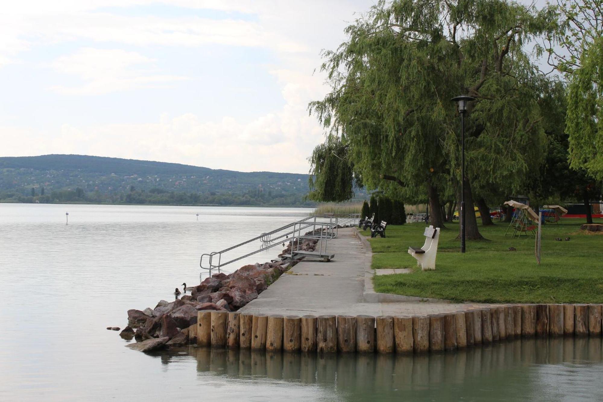 Foeveny Apartmanok Balatonfůzfő 外观 照片
